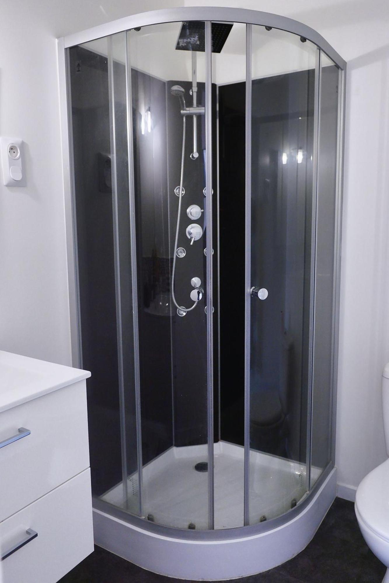 Appartement Zenkaserenity- 5min Centre A29-26, Ferme Moderne Saint-Quentin (Aisne)